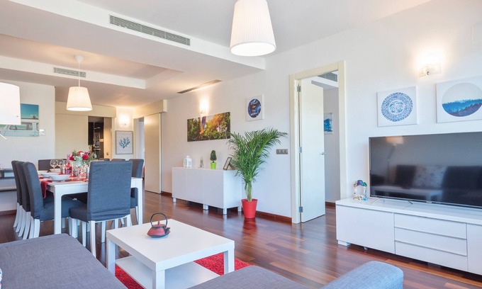 Sant Adria de Besos Apartamento | Torre Forum. Next to the beach. New!