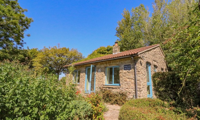 West Bexington Cabaña | Fossil And The Cross Cottage, WEST BEXINGTON