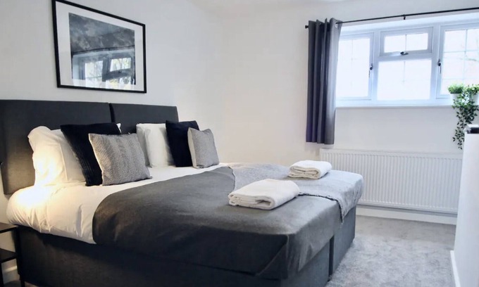 Haughton-le-Skerne Casa | Fotheringhay House | Workstays UK