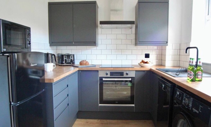 Haughton-le-Skerne Casa | Fotheringhay House | Horizon Stays