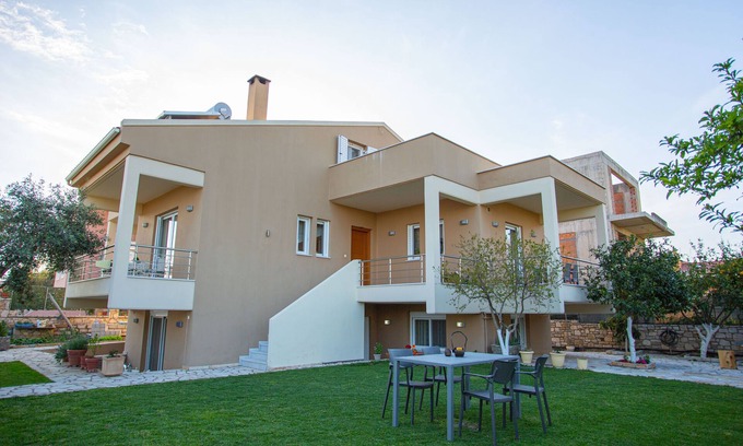 Nafpaktos Casa | fou's luxury house