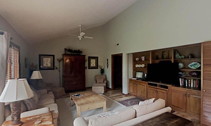 Pawleys Island Casa | Four Bedroom Cottage at Litchfield Country Club