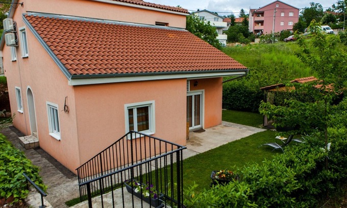 Viskovo Casa | Four Bedroom Holiday Home