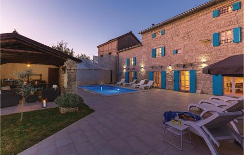 Kringa Casa | Four-Bedroom Holiday Home In Kringa