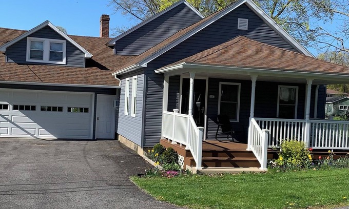Auburn Casa | Four bedroom home in the beautiful Finger Lakes region includes lake access!