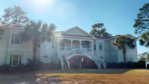 Pawleys Island Casa | Four Bedroom, Three Bath, Golf Villa, Scenic View