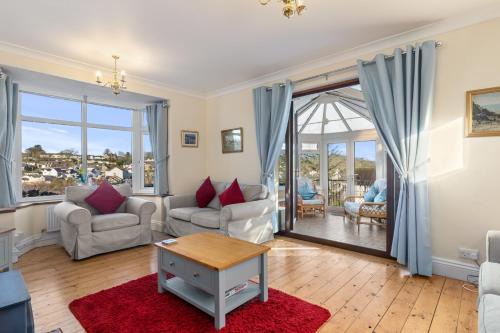 Saundersfoot Casa | Four Oaks - Sea and Harbour Views