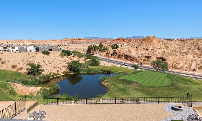Mesquite Casa | Four Paws & Fairways | Golf Course Front | Pet Friendly | Over $500 in complimentary activities
