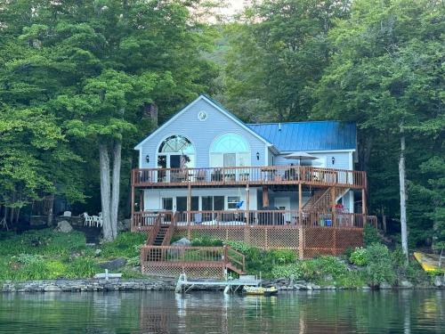 Ludlow Chalet De Esquí | Four Season Ski, Lake, And Golf Chalet on Lake Rescue