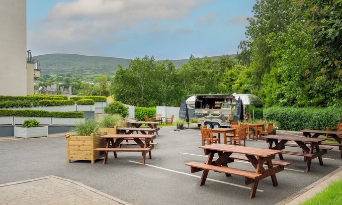 Carlingford Hotel | Four Seasons Hotel Carlingford