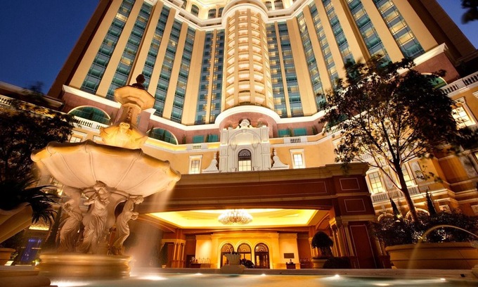 Cotai Hotel | Four Seasons Hotel Macao at Cotai Strip