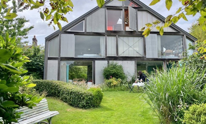 Doudeville Casa | FOUR SEASONS HOUSE