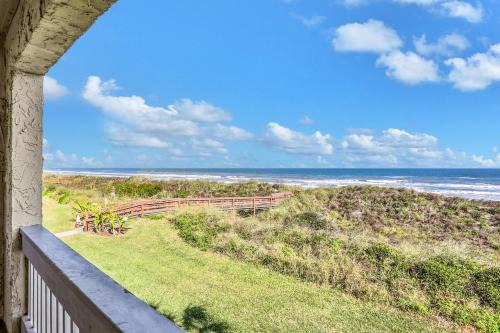 Crescent Beach Casa | Four Winds Oceanfront Condo