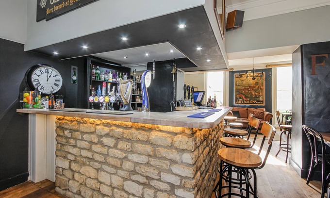 Exton Casa | Fox and Hounds