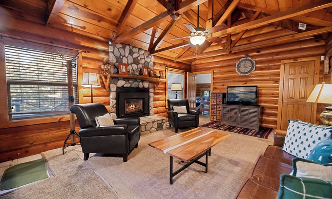 Big Bear City Cabina | Fox Cabin