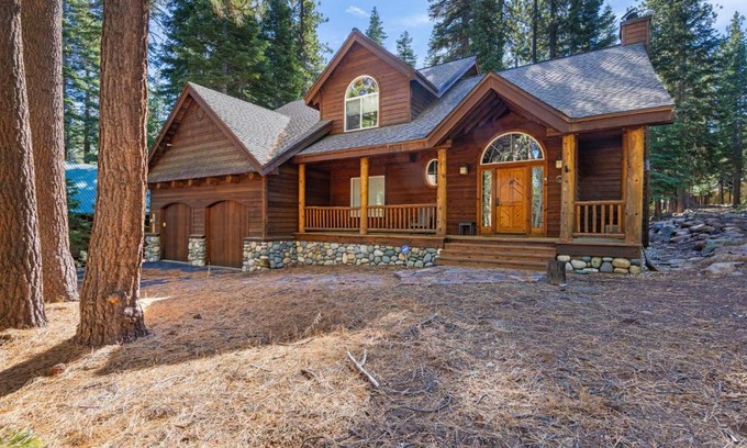 Truckee Casa | Fox Crossing at Tahoe Donner by Tahoe Getaways - 3BR Vacation Rental w Forested Views & HOA Amenities!