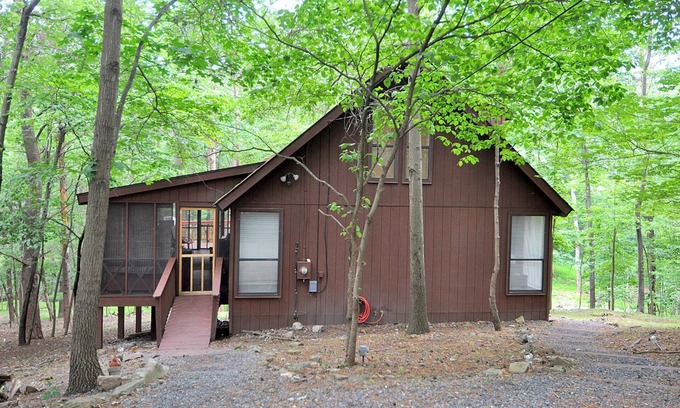 The Woods Cabina | Fox Hollow - Cozy Den With a Hot Tub