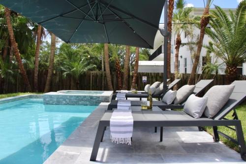 Croissant Park Casa | Fox Private Resort- Near Downtown & Beach home