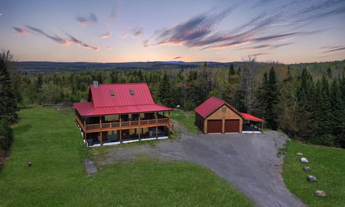 Shirley Casa | Fox Quarry Lodge (Direct ATV and Snowmobile Trail Access!)