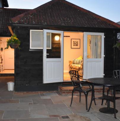 New Forest District Apartamento | FOX'S DEN Dog friendly, self-contained guest suite
