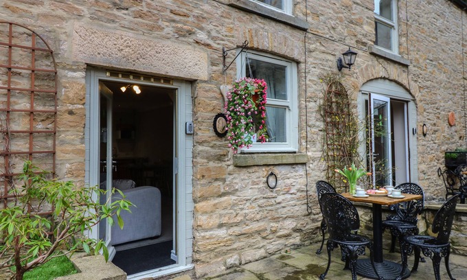 Richmond Cabaña | Foxglove Cottage