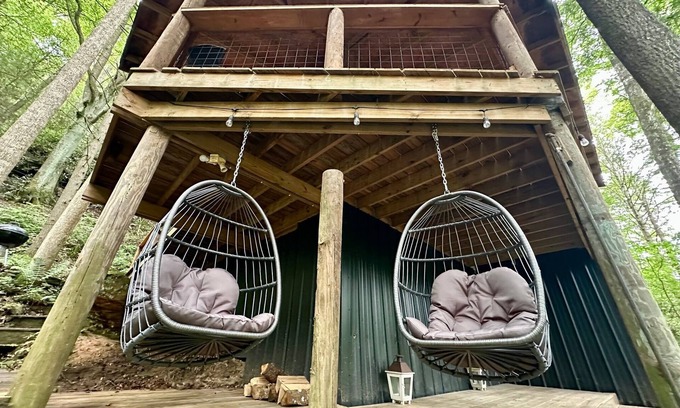 Stanton Cabina | Foxglove | Inside Nada Tunnel | Trails + Hot Tub