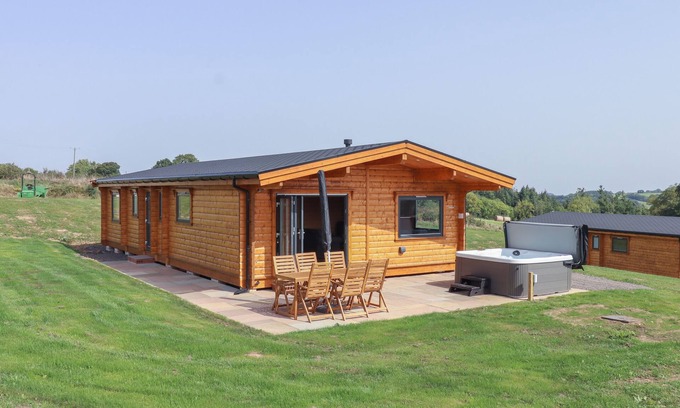 Sticklepath Cabaña | Foxglove Lodge