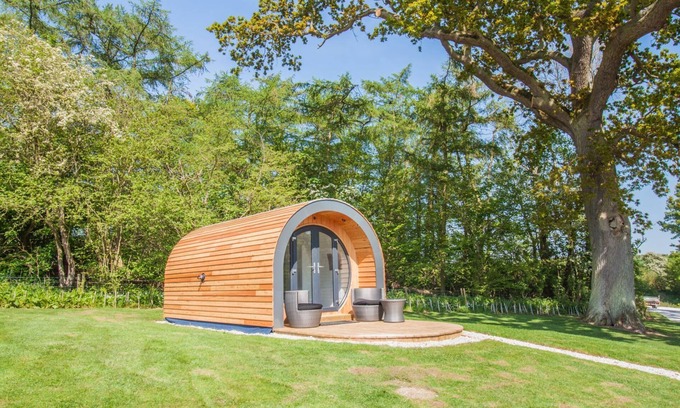 Pickering Cabina | Foxtail Glamping Pod - sleeps 2 | Gold Award winning