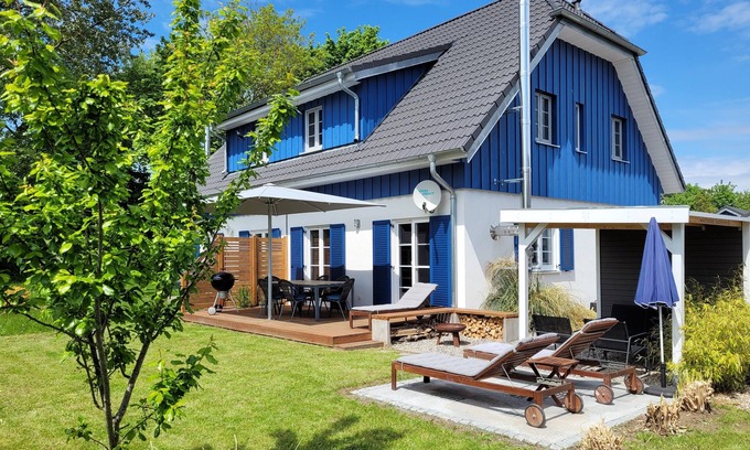 Altefaehr Casa | Miss Meer-Su casa de vacaciones en Rügen: vacaciones familiares 6 adultos y 2 niños