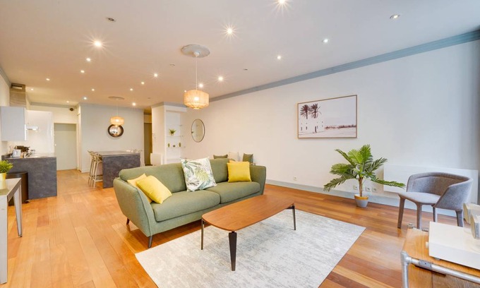 Bordeaux Golden Triangle Apartamento | 90 m² Apartamento ∙ 1 habitación ∙ 2 huéspedes