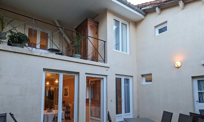 La Rochefoucauld Cabaña | Casa rural La Rochefoucauld-en-Angoumois, 5 dormitorios, 10 personas