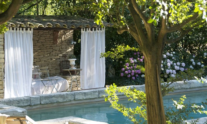 Paluds de Noves Apartamento | Daudet Romantic two-person apartment in Provence