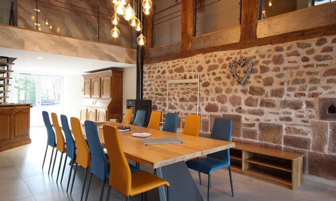 Ternuay-Melay-et-Saint-Hilaire Cabaña | Casa Rural en el Bosque para 12 Personas