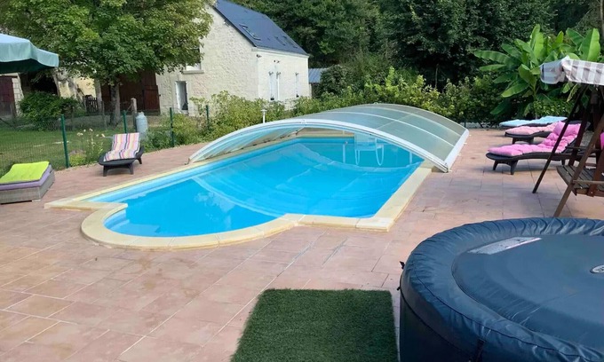 Faverolles Cabaña | Refugio Natural, Cerca del ZooParc y Río, con Piscina y Comodidades Modernas