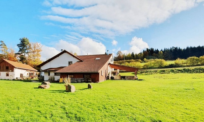 La Chapelle-devant-Bruyeres Casa | Vacaciones de 4 * para grupos y familias en medio de la naturaleza, ubicación tranquila, se admiten perros.