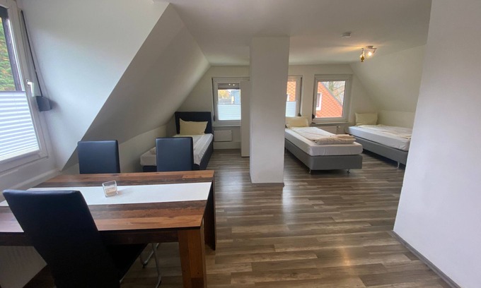 Neumuenster Casa | Frankenstraße 13 - 2 bedrooms