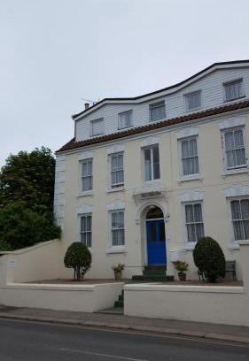 St. Helier Cama Y Desayuno | Franklyn Guesthouse