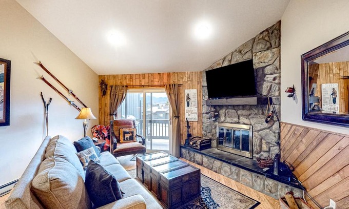 Fraser Casa | Fraser's Mountain Fantasy