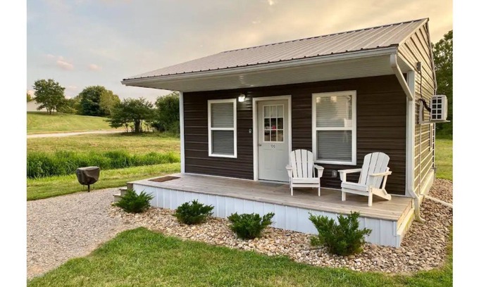 Carbon Hill Casa | Fred - Cozy tiny home 7 miles from Ohio University