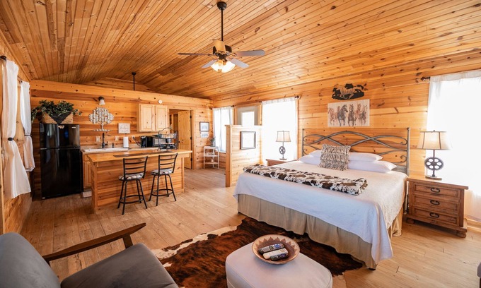 Fredericksburg Cabina | Cabaña privada en Fredericksburg Texas con bañera de hidromasaje