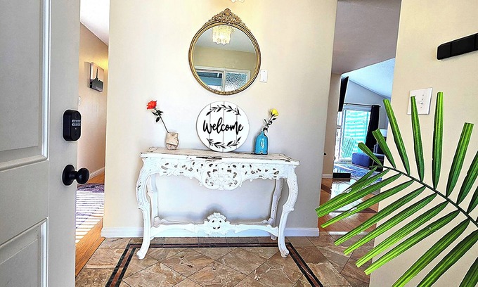 Discovery Bay Casa | Free Food+/Snacks, Attached Dock, ~10min 2FastWater, Water Toys, Game Room+more!