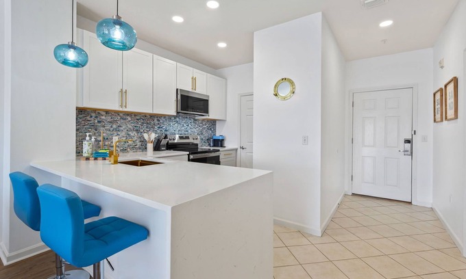 Frangista Beach Condominio | Free fun package!! Gulf view pet friendly pool hot tub 2BD 2BA sleeps 6