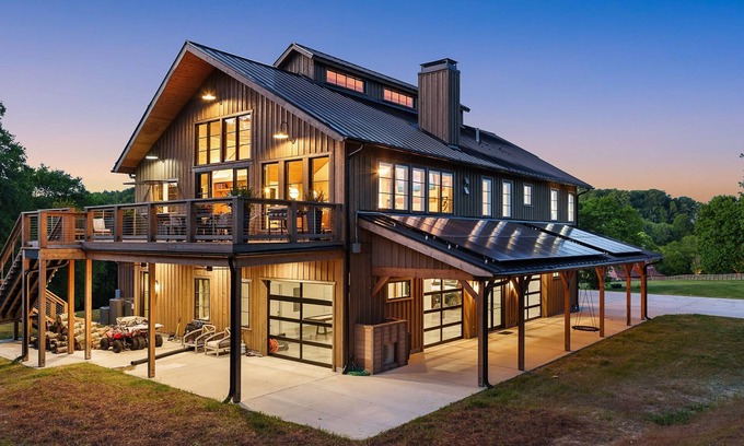 Franklin Casa | Walk-able, Pool table, Land, Privacy, New, Live music,Horseback riding,Events