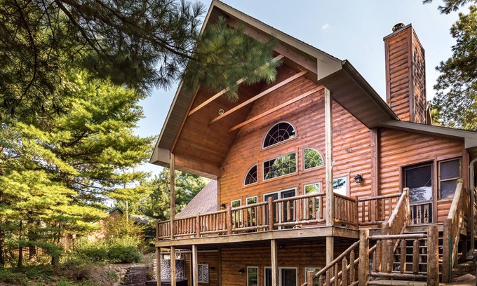 Wild Rose Cabina | 2 noches con 3er GRATIS 6 habs Log Home Swim Boat Fish Bañera de hidromasaje Firplace slps 22
