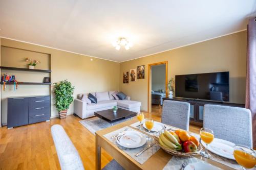 Tatari Apartamento | Free Parking 2 BR city center