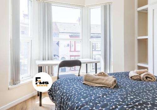Liverpool Casa | Free Parking, 4 Bed, 2 Bath House, Long Term Stay Savings, Contractors, Near Anfield