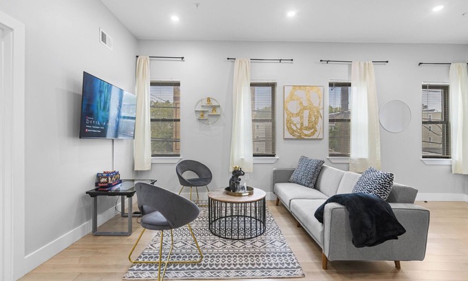Ironbound District Apartamento | Free Parking Modern Duplex-Central Location-close to Train+EWR