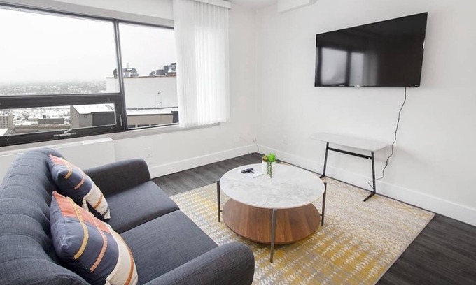 Downtown Winnipeg Apartamento | Free Parking & Wi-Fi! Downtown Studio Suite