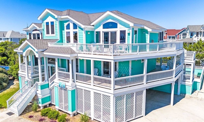 Buck Island Casa | Free pool heat, hot tub, elevator, chefs kitchen, gated community with tennis, lap pools, ocean f...