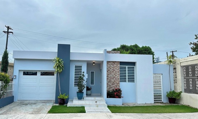Gobernador Pinero Casa | Freedom House San Juan SJ